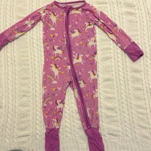 Little sleepies unicorn print 6-12 month double zip onesie pajamas